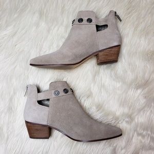 Nine West Dark Taupe Grey Lorao Ankle Boots 6.5